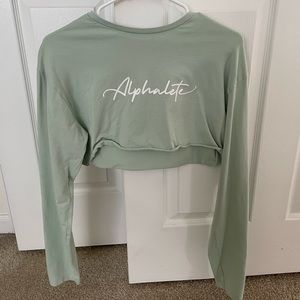 Alphalete Signature Long Sleeve crop top